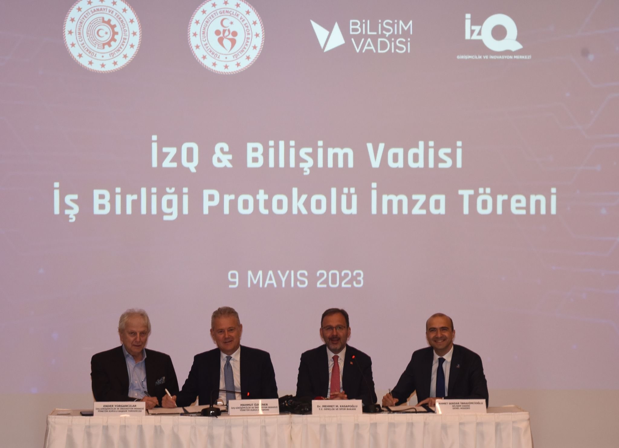 İZQ ve Bilişim Vadisi işbirliği protokolü imzalandı