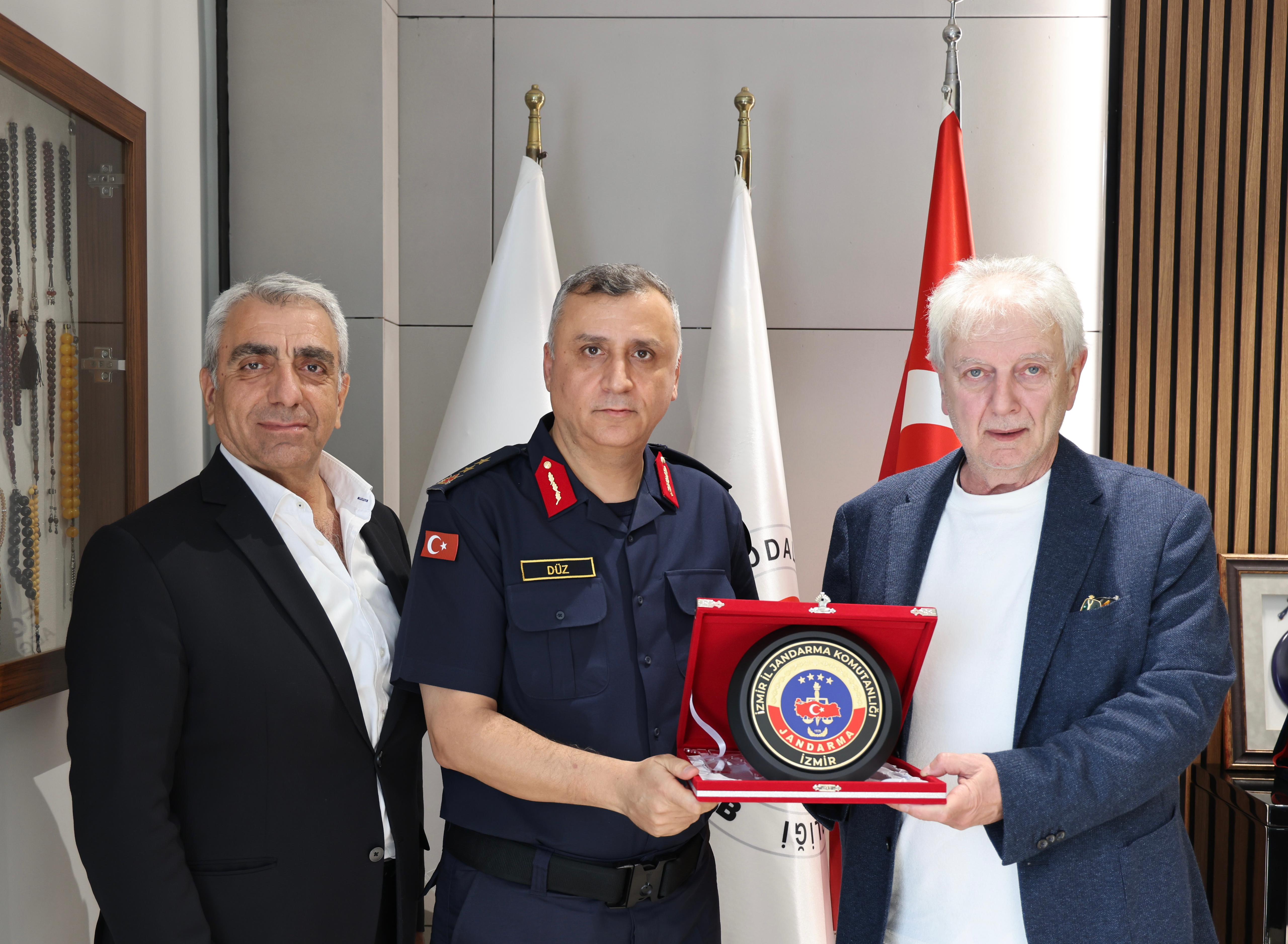 İzmir İl Jandarma Komutanı Düz’den Yorgancılar’a Nezaket Ziyareti
