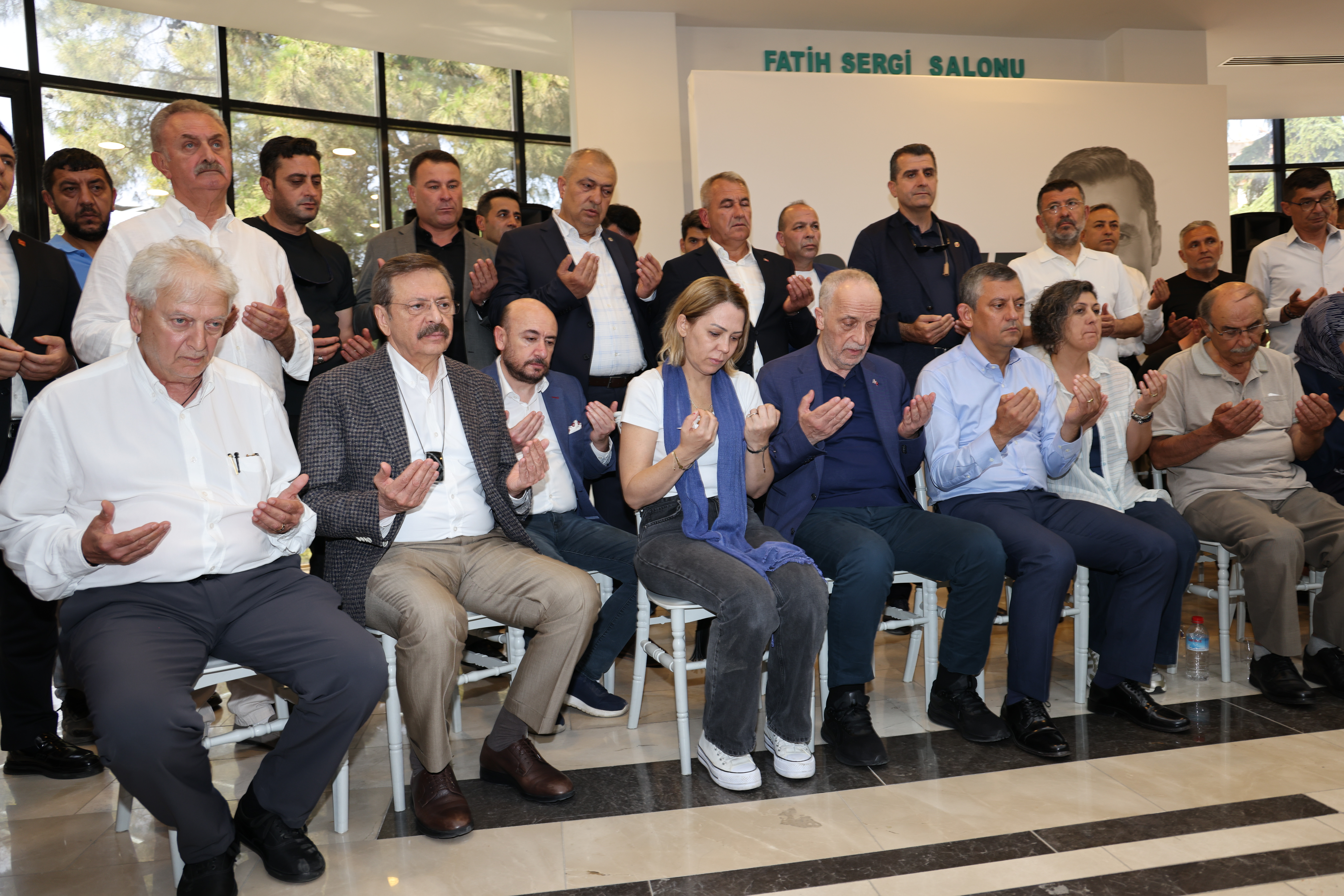 Ferdi Zeyrek için Taziye Ziyareti 