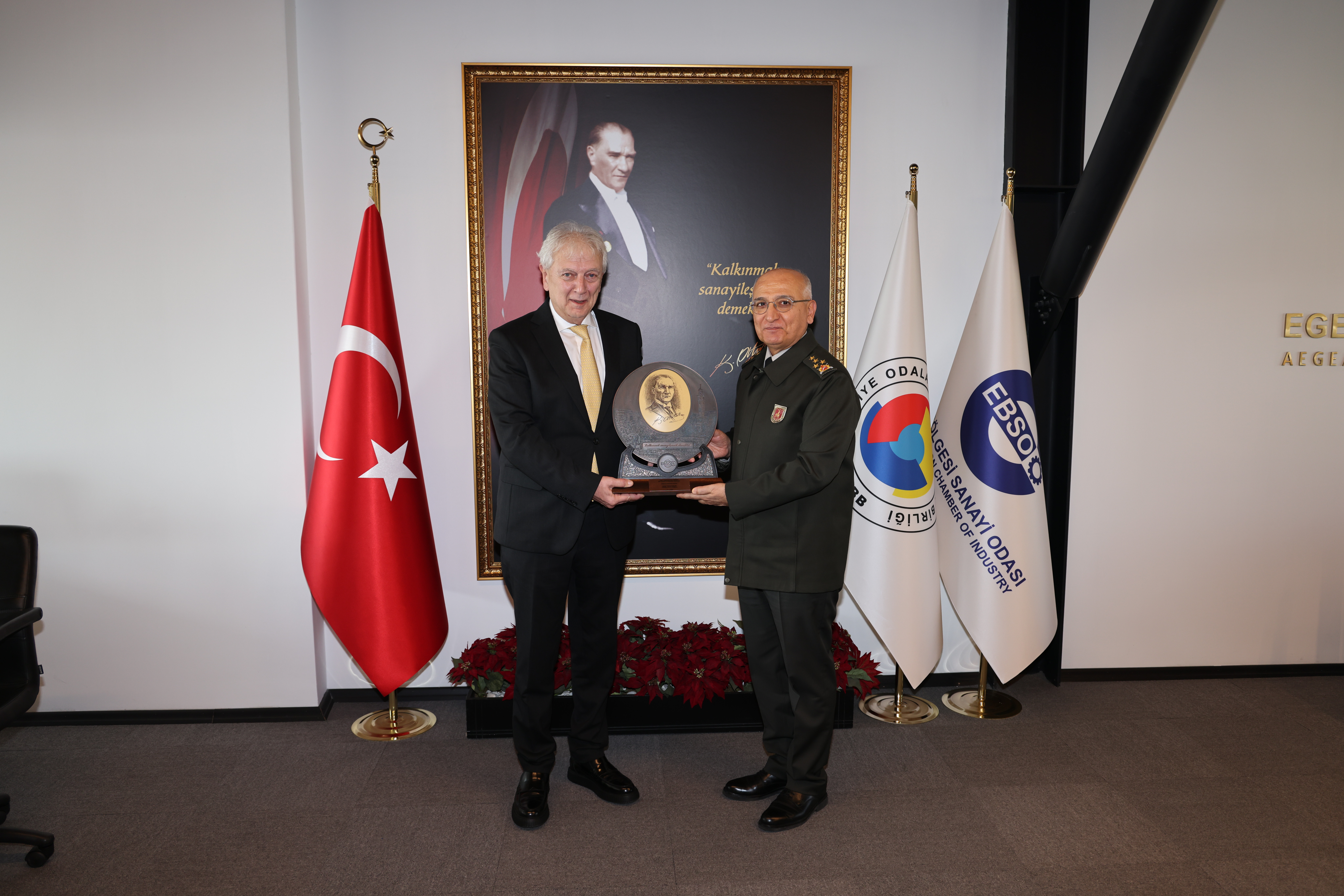 Ege Ordusu ve Garnizon Komutanı Özsert, Yorgancılar’ı Ziyaret Etti