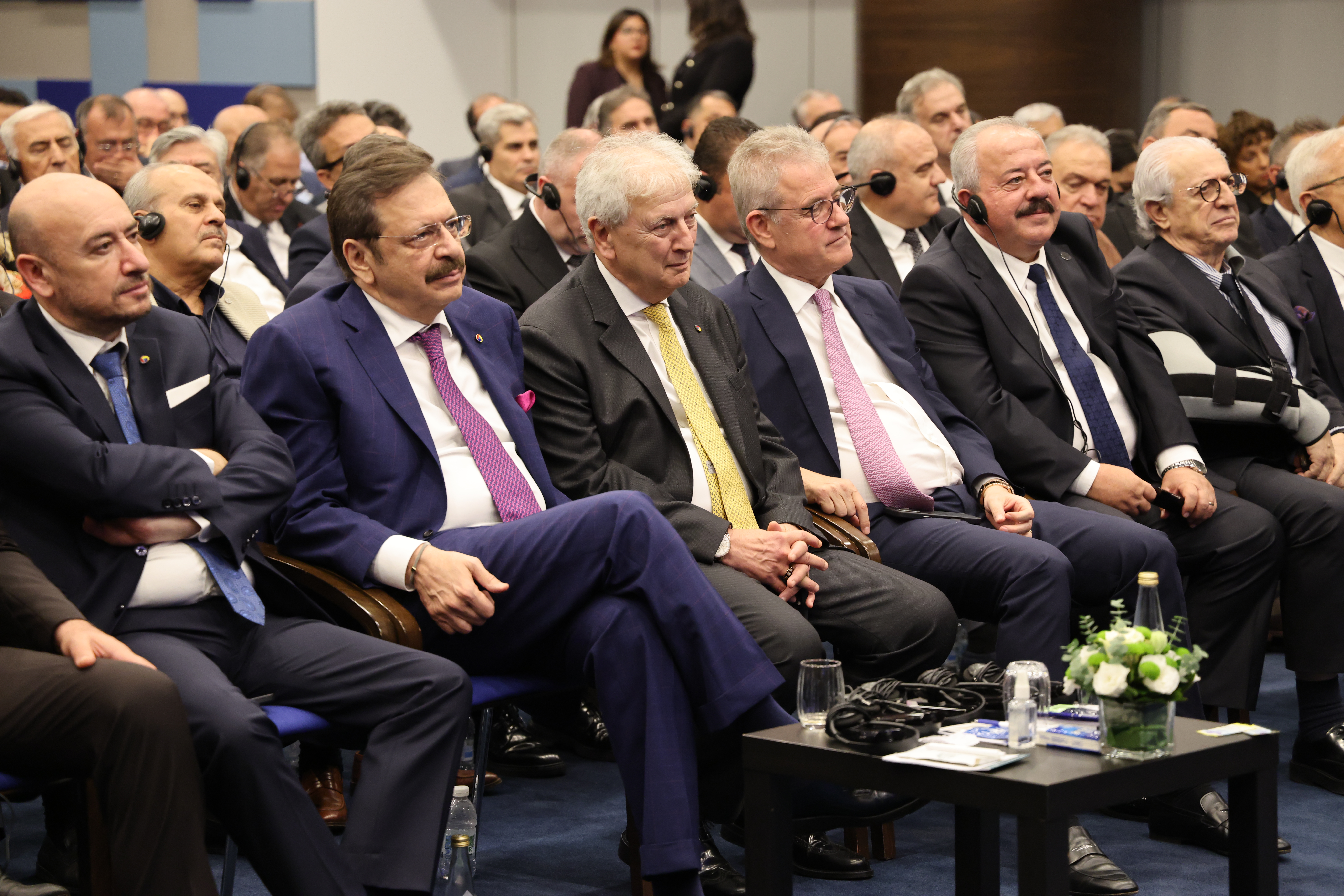 Küresel İlişkiler, Diplomasi ve Ekonomik Konularda ABD ve Türkiye’nin Değişen Rolü Konferansı yapıldı