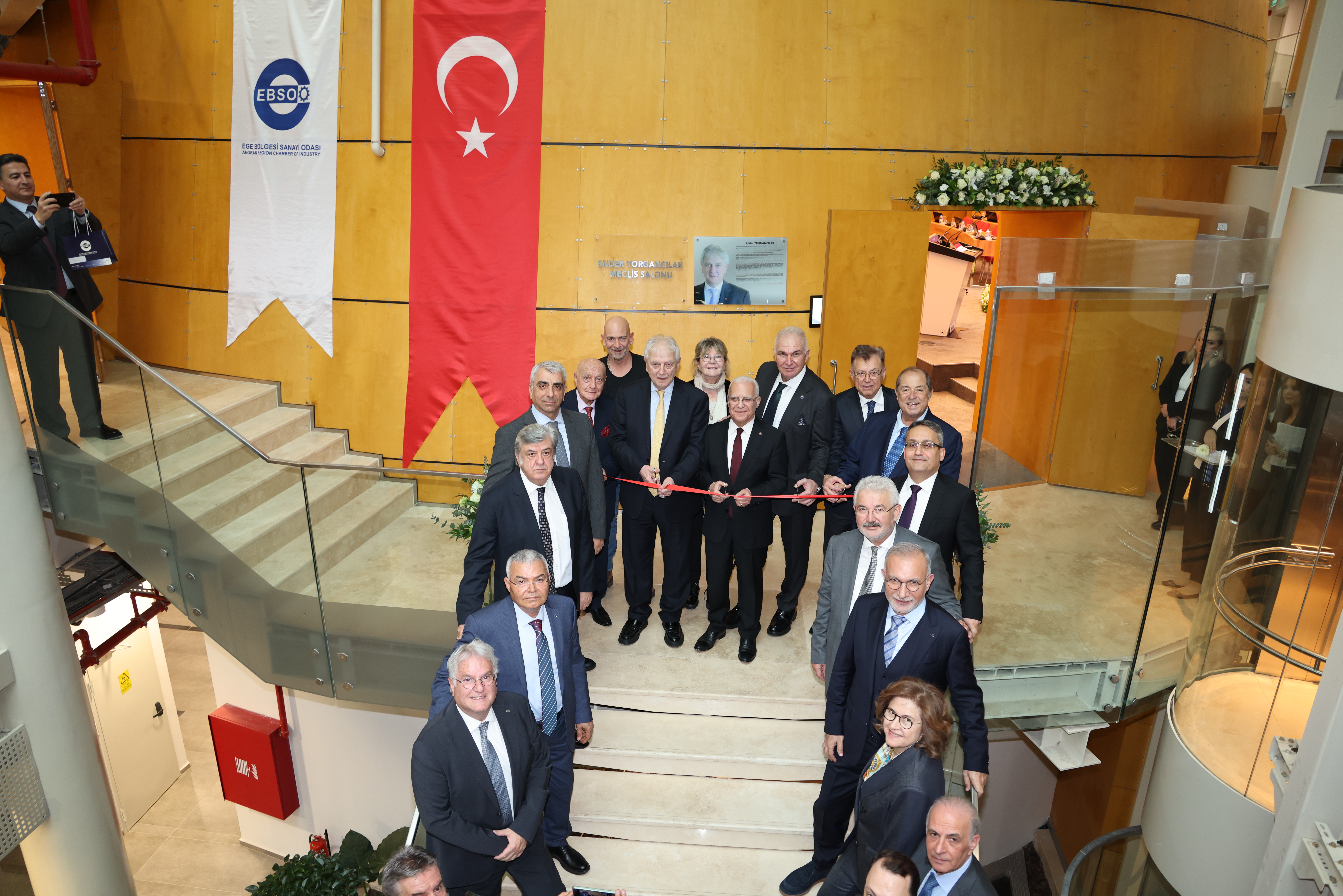 Başkan Yorgancılar’a Büyük Onur: Ender Yorgancılar Meclis Salonu Törenle Açıldı