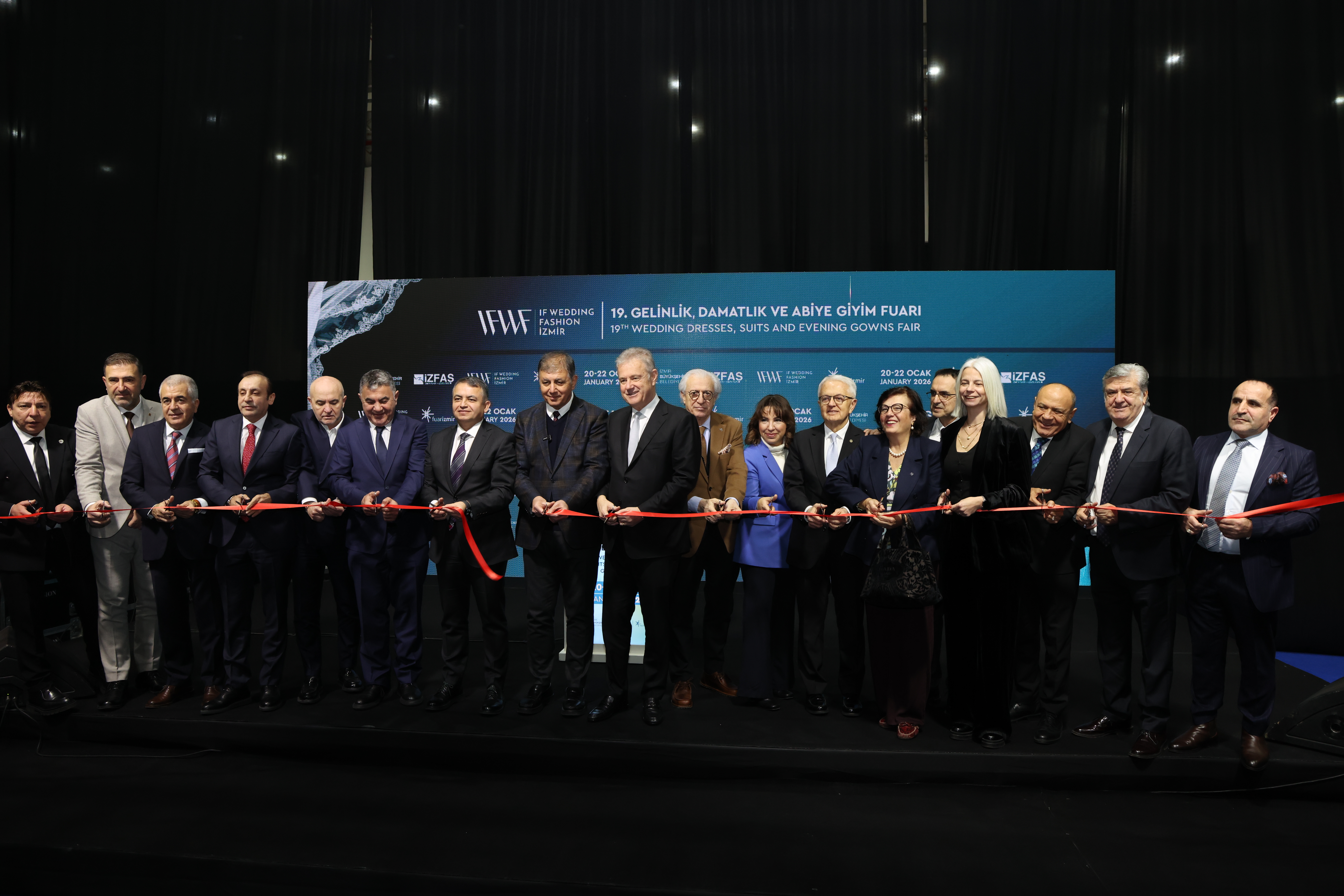 IF Wedding Fashion İzmir Kapılarını Açtı