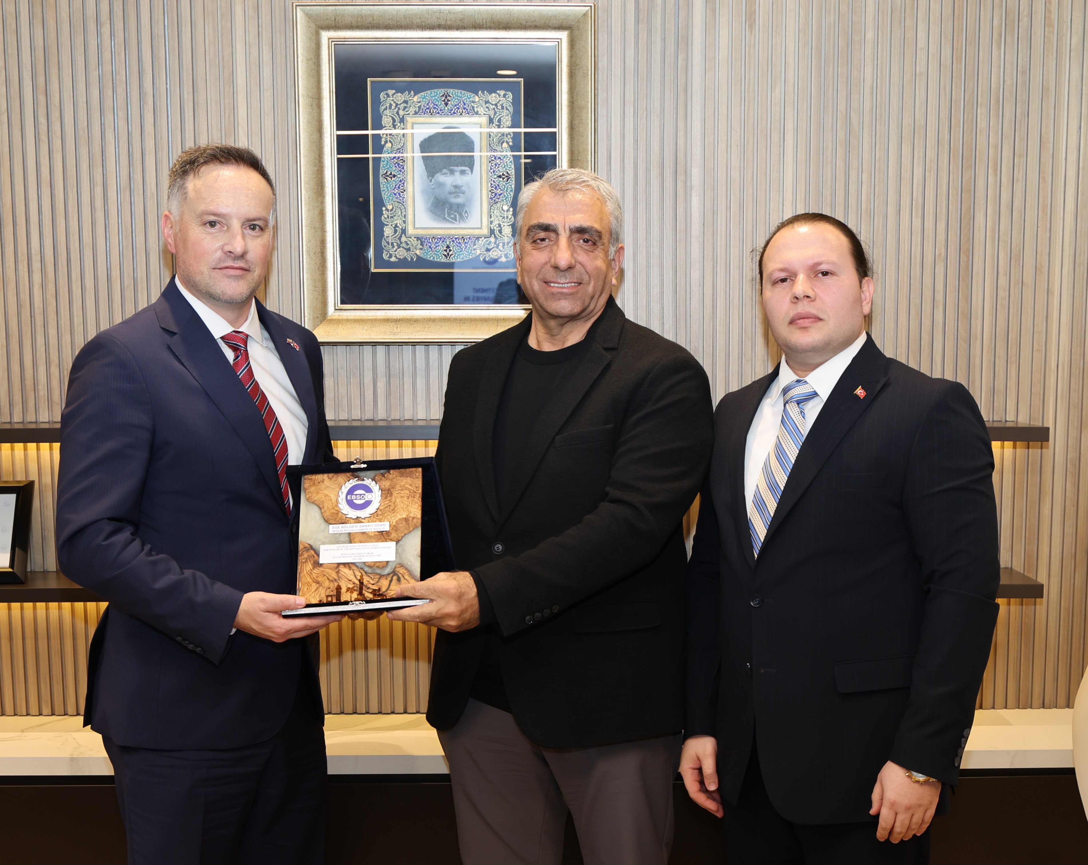 Ekvador’un Ankara Büyükelçisi Vega’dan EBSO’ya Ziyaret