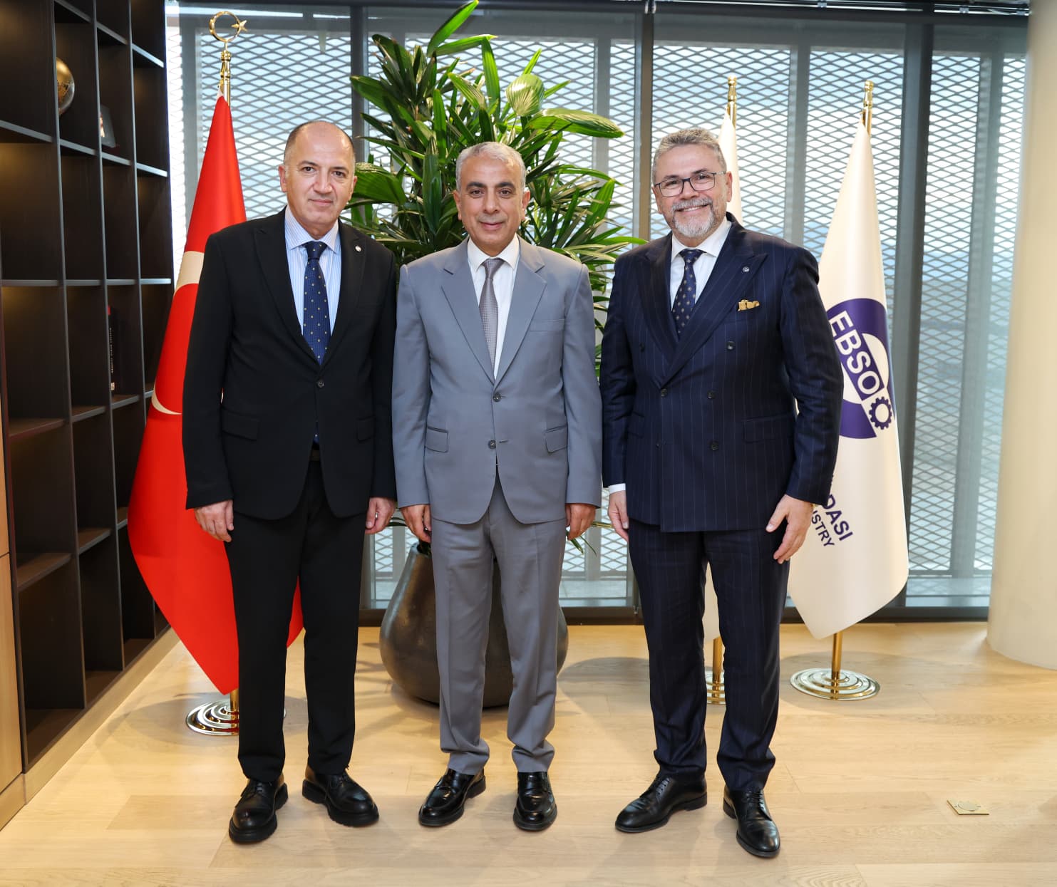 SGK İzmir İl Müdürü Baydilli, Karabağlı'ya Tebrik Ziyaretinde Bulundu