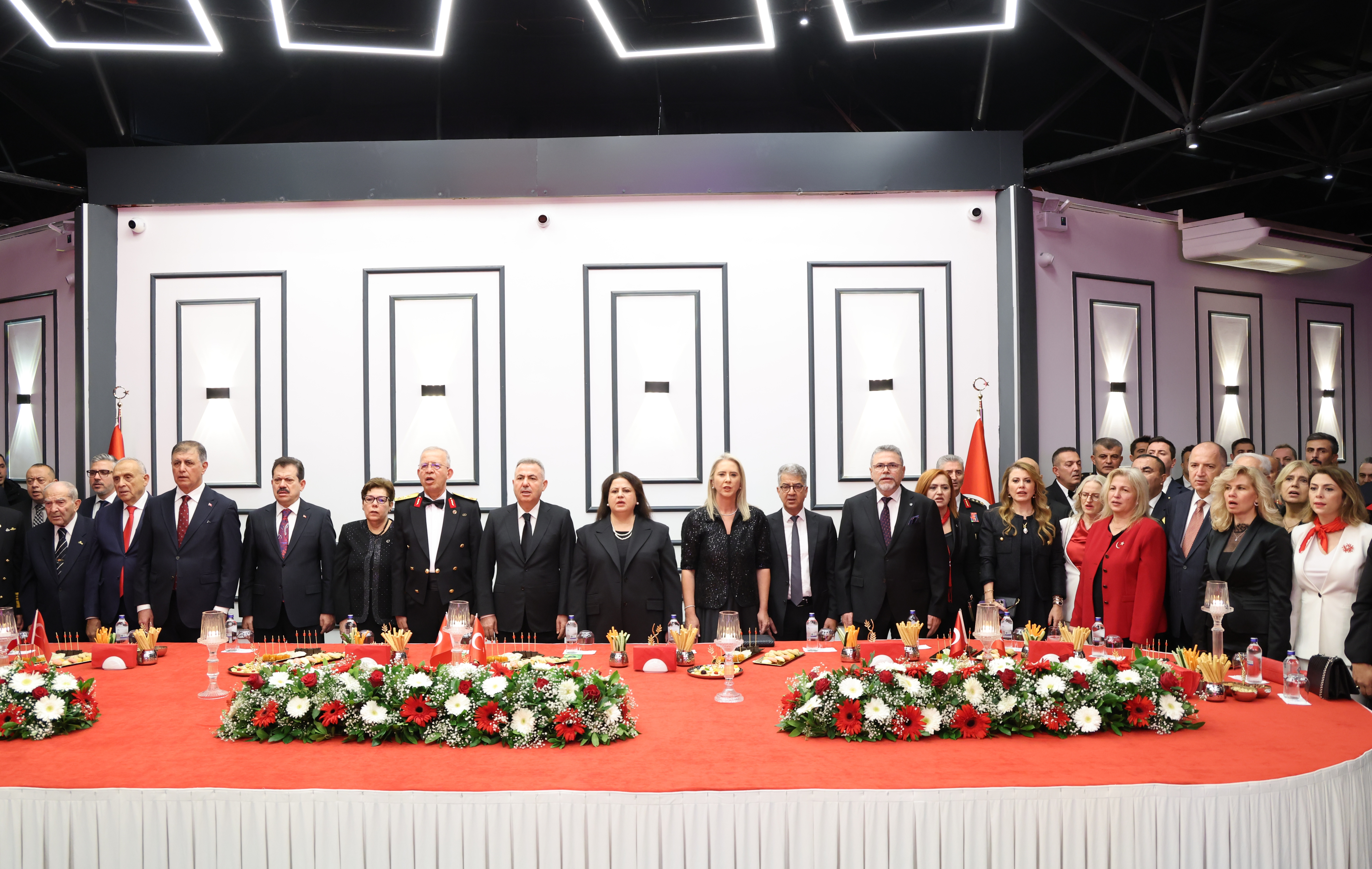 EBSO Başkanlarından T.C. İzmir Valiliği Kabul Törenine Katılım