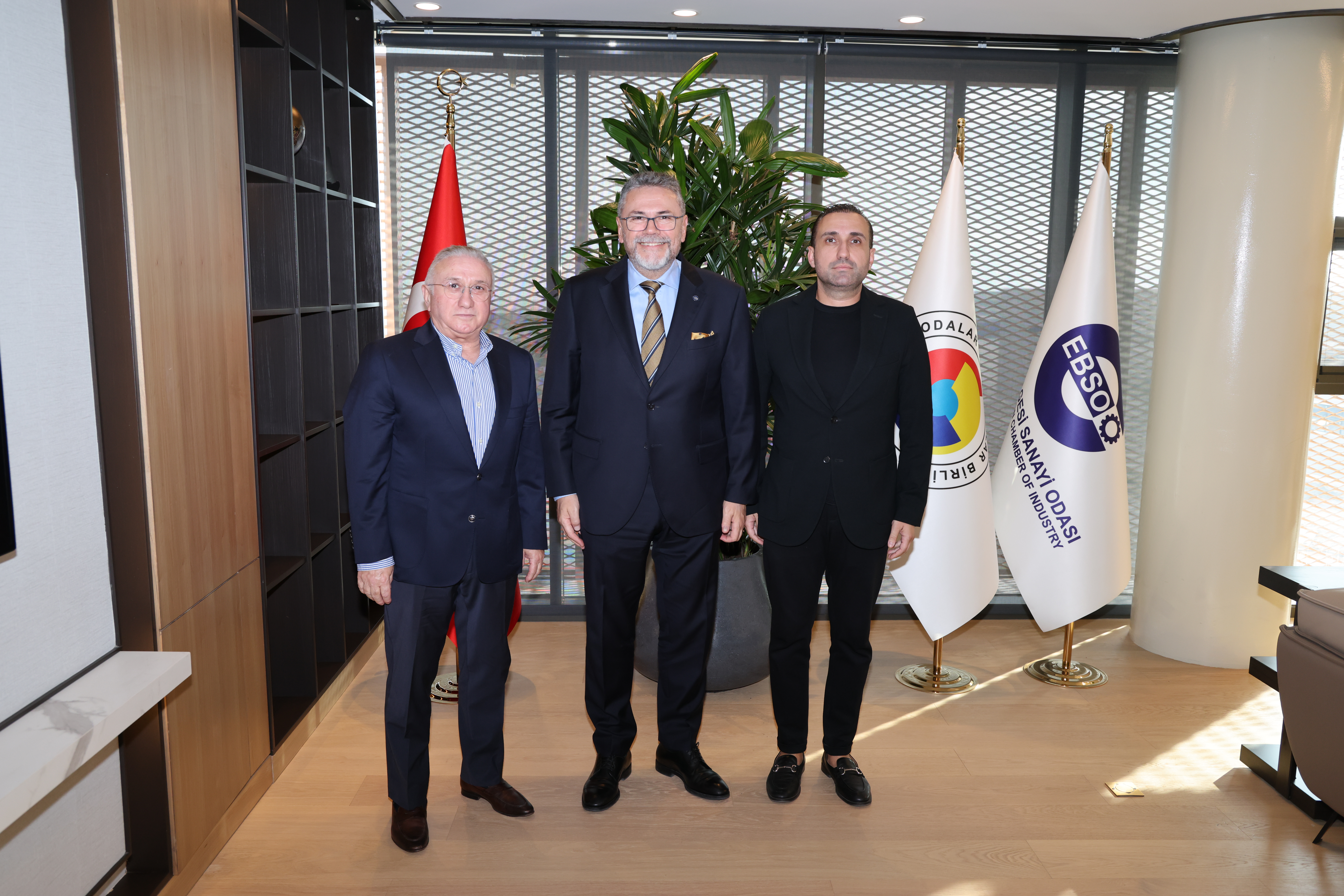Karabağlı, İmaj Matbaacılık Kurucusu ve Sahibi Niyazi Akıncı’yı Kabul Etti 